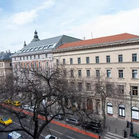 Andrassy Heritage Superior