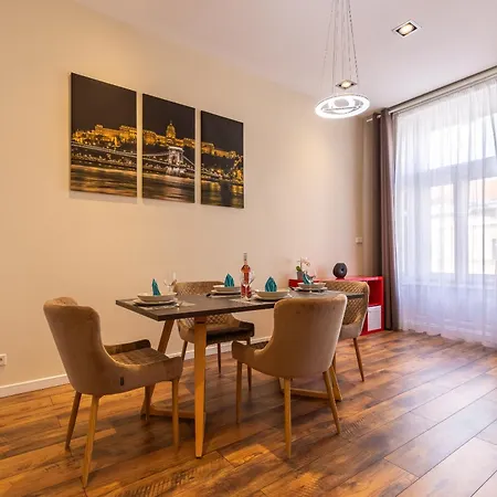 Andrassy Heritage Superior Apartment Budapest